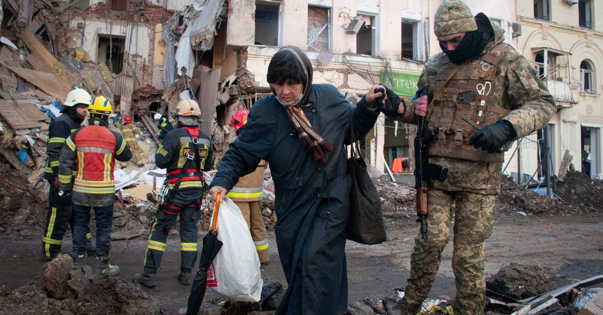 Hundreds Feared Trapped in Ukrainian Theater After Airstrike