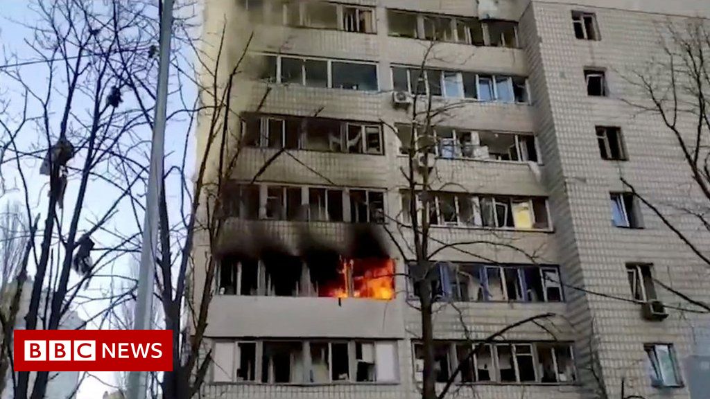 Kyiv flats destroyed in overnight bombardment