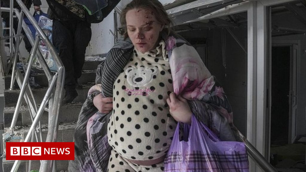 Mariupol hospital attack: Pregnant woman hurt in bombing gives birth