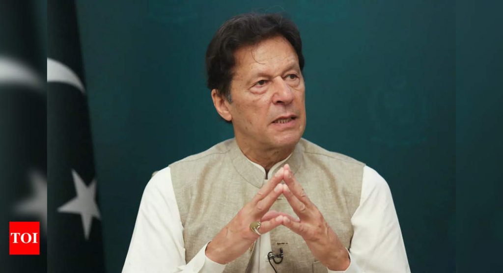 Pakistanis prefer to go down with me than supporting ‘three stooges’: PM Imran Khan – Times of India
