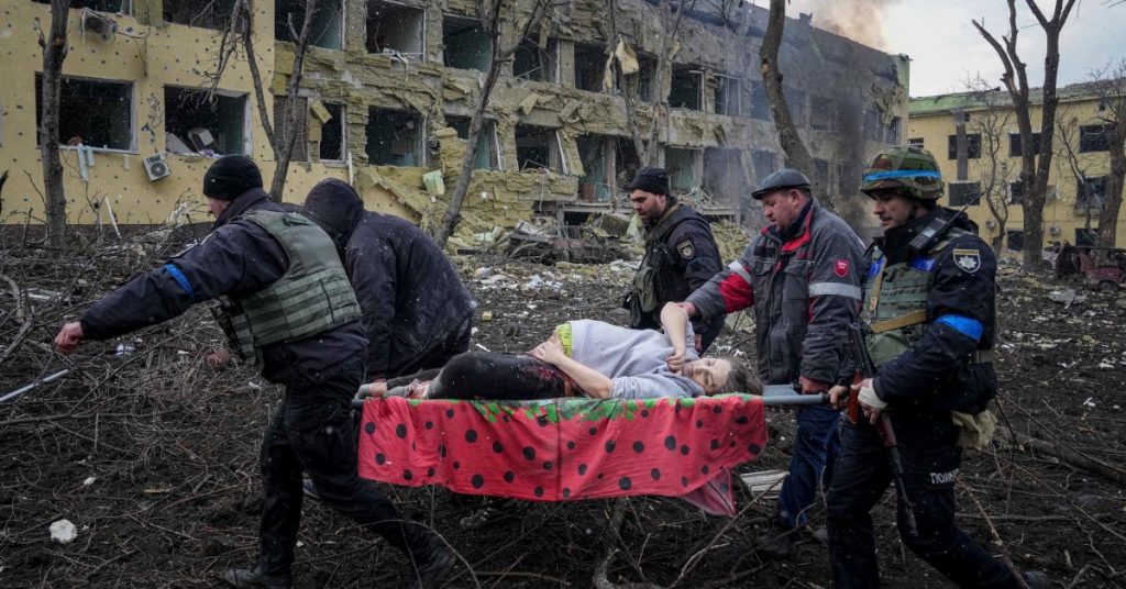 Pregnant Woman, Baby Die After Russian Bombing of Ukraine Maternity Hospital