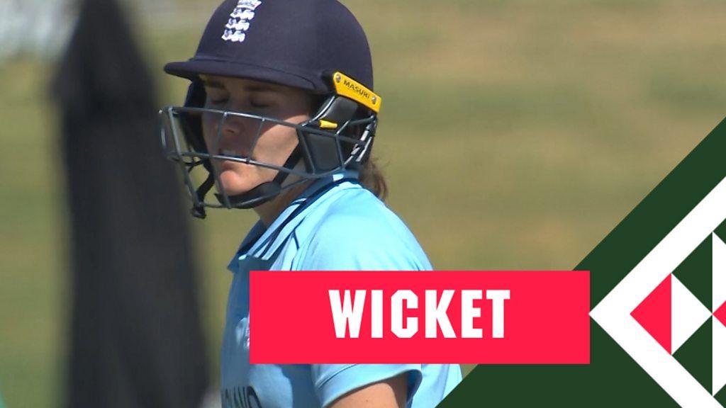 ‘The most ridiculous thing I’ve ever seen’ – watch bizarre Sciver dismissal